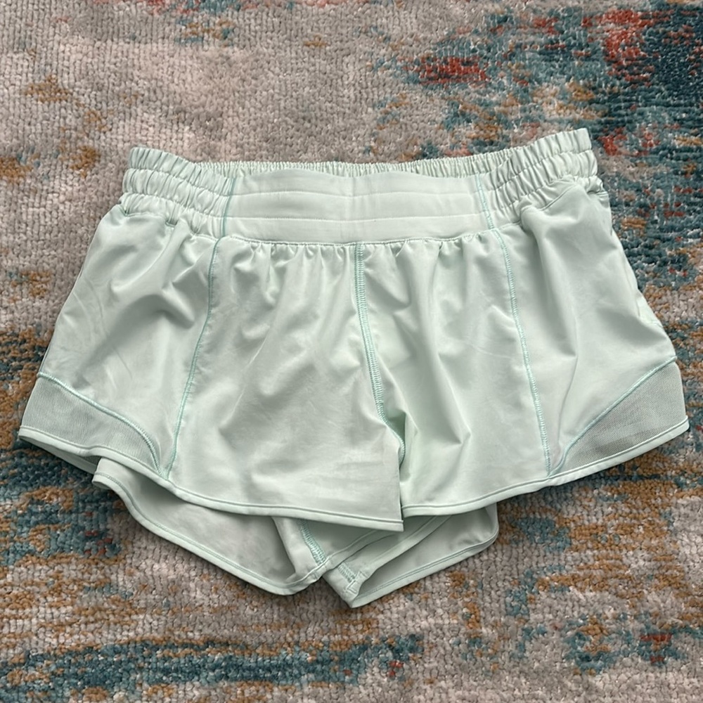 size 8 lululemon shorts